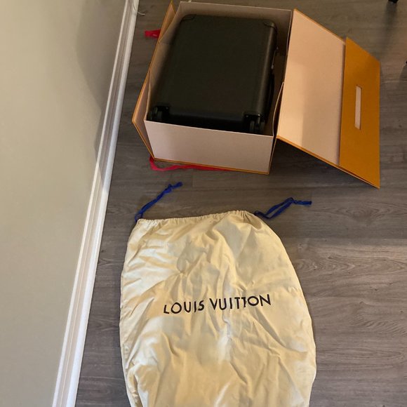 LOUIS VUITTON FOUR WHEELED CARRYON - Horizon 55 Taiga Leather Noir - M23260 - - Picture 4 of 12